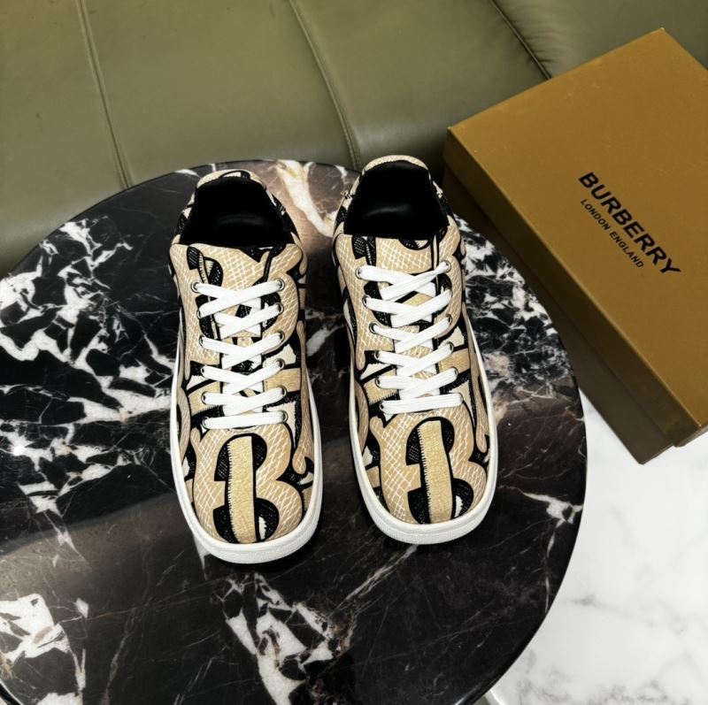 Burberry Low Shoes